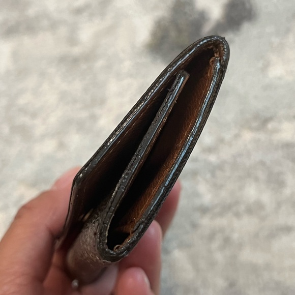 Authentic LOUIS VUITTON Key holder in Monogram - Picture 5 of 10